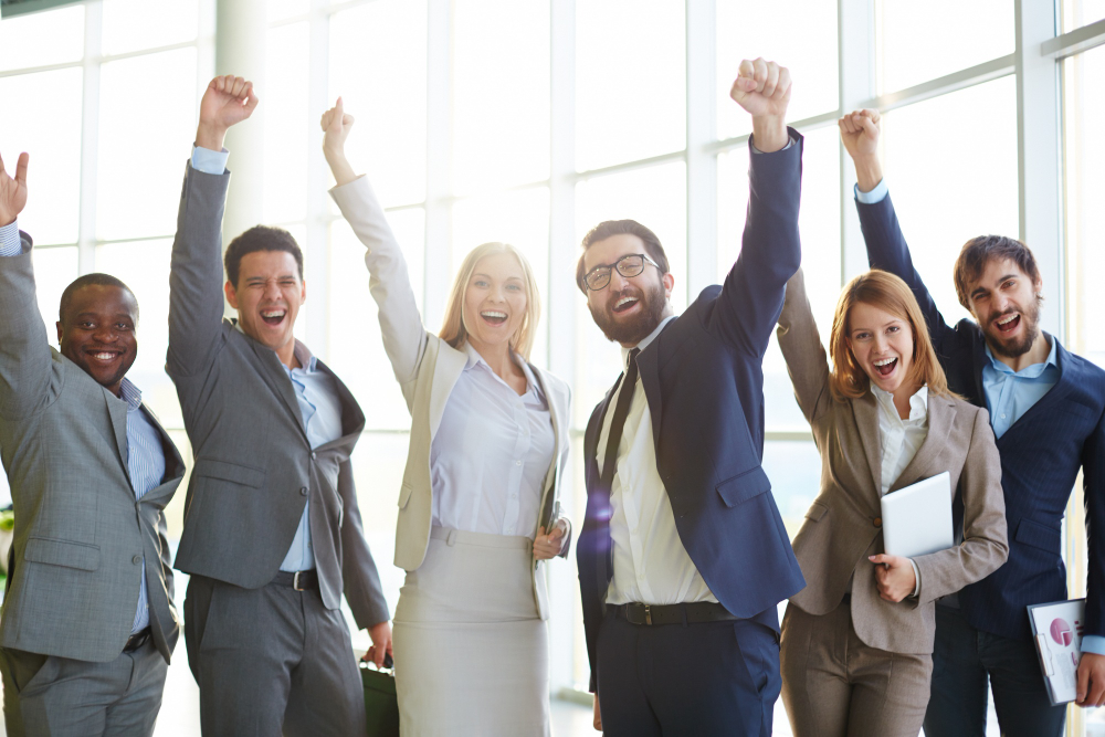 businesspeople-celebrating-success (1)